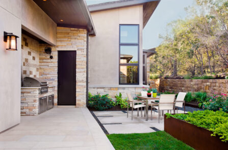 LaRue Architects: Exterior