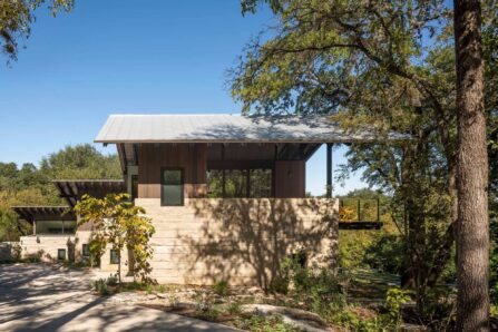 Rollingwood Treehouse: Exterior