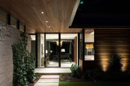 Foothills Terrace Residence: Exterior at twilight